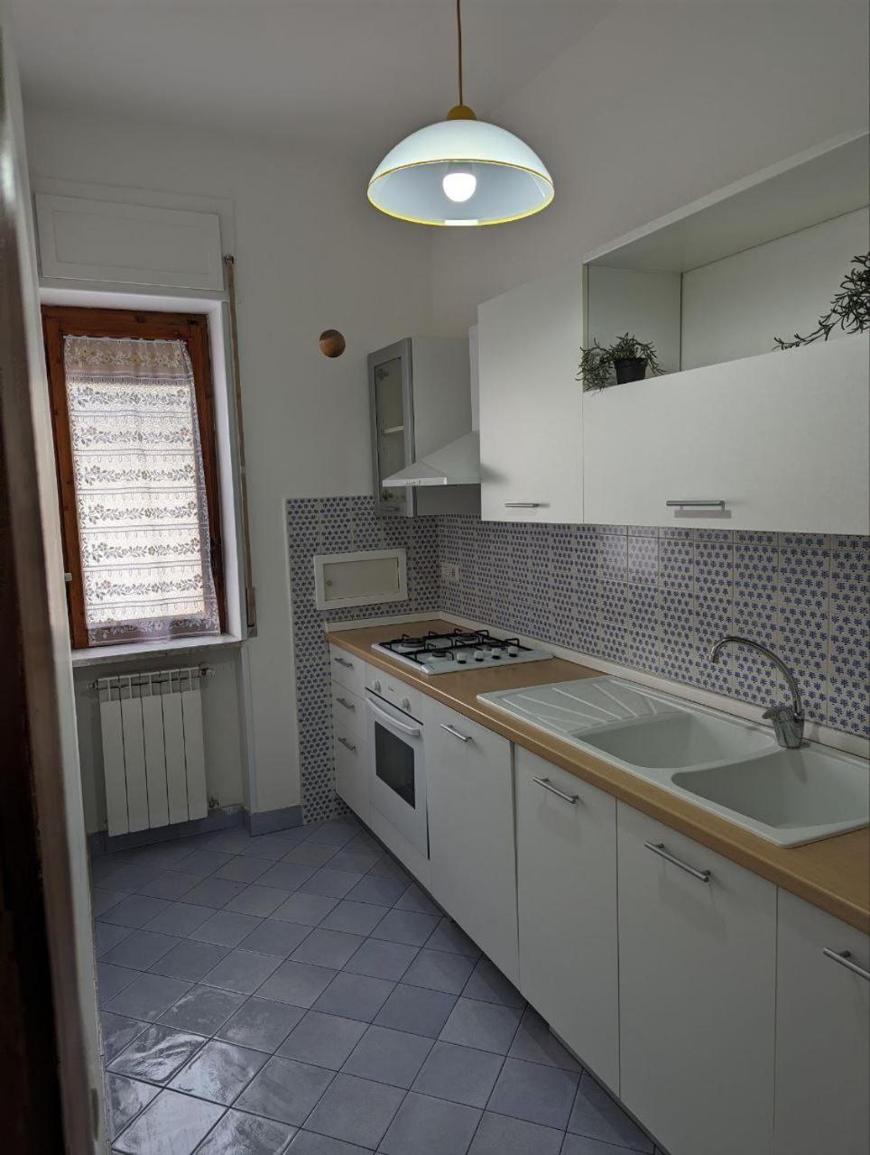 Piccolo Appartamento Con Grande Terrazzo Panoramico Maiori Bagian luar foto